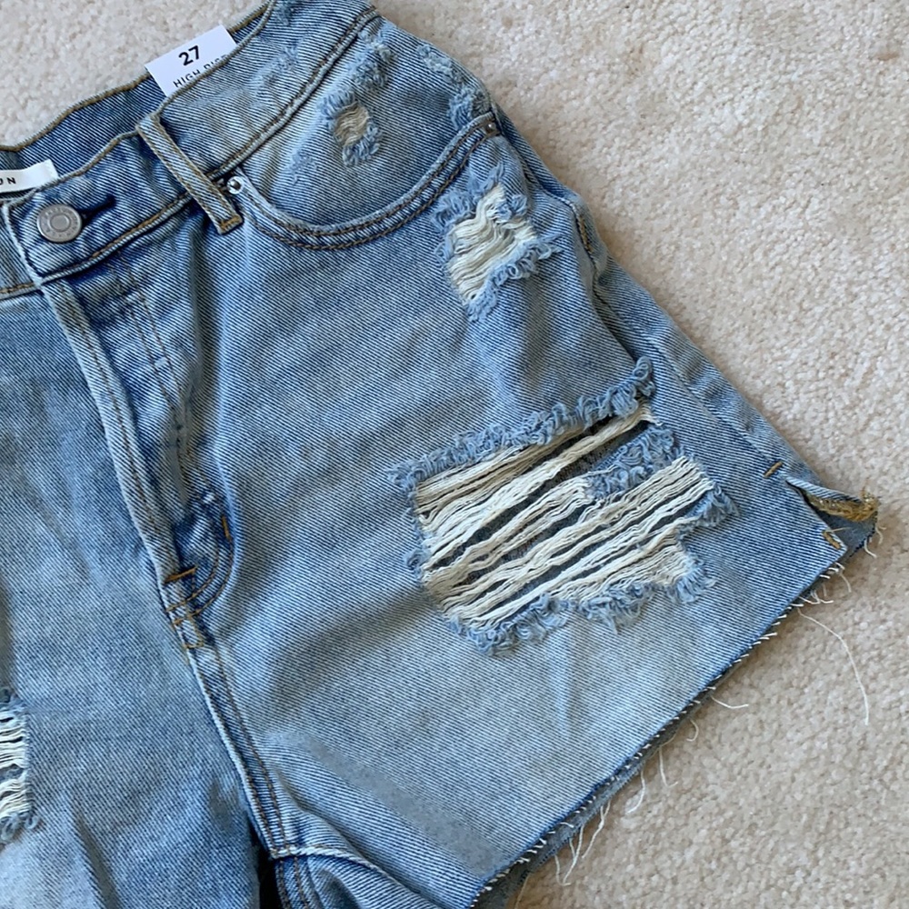 High Rise/High waisted Ripped Shorts - Picture 5 of 9